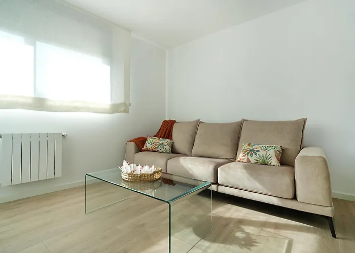 Galihost - Precioso Con Piscina En Playa De Silgar